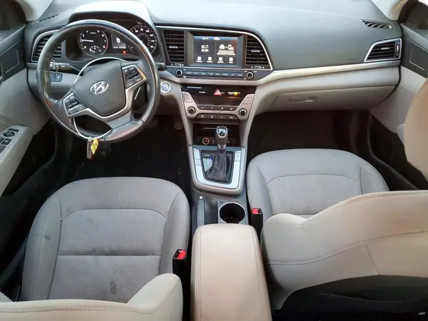 KMHD84LF1HU141807 2017 HYUNDAI ELANTRA - Image 8