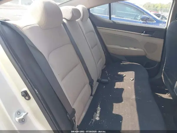 KMHD84LF1HU144335 2017 HYUNDAI ELANTRA - Image 8