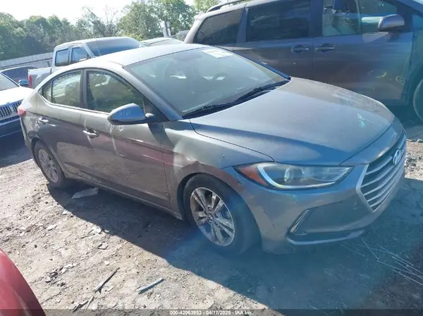 KMHD84LF1HU152645 2017 HYUNDAI ELANTRA - Image 1