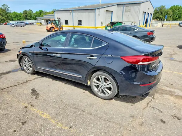 KMHD84LF1HU155982 2017 HYUNDAI ELANTRA - Image 2