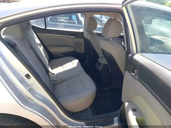 KMHD84LF1HU164584 2017 HYUNDAI ELANTRA - Image 8