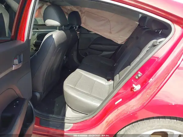 KMHD84LF1HU177254 2017 HYUNDAI ELANTRA - Image 8