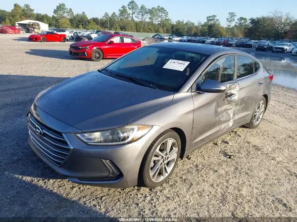 KMHD84LF1HU179683 2017 HYUNDAI ELANTRA - Image 2