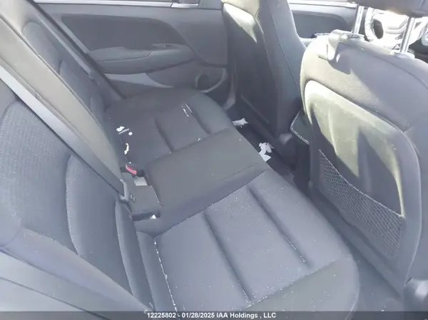 KMHD84LF1HU182289 2017 HYUNDAI ELANTRA - Image 8