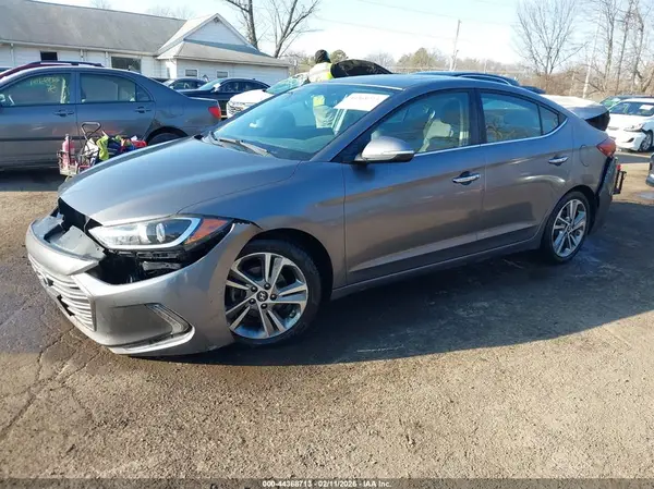KMHD84LF1HU182857 2017 HYUNDAI ELANTRA - Image 2