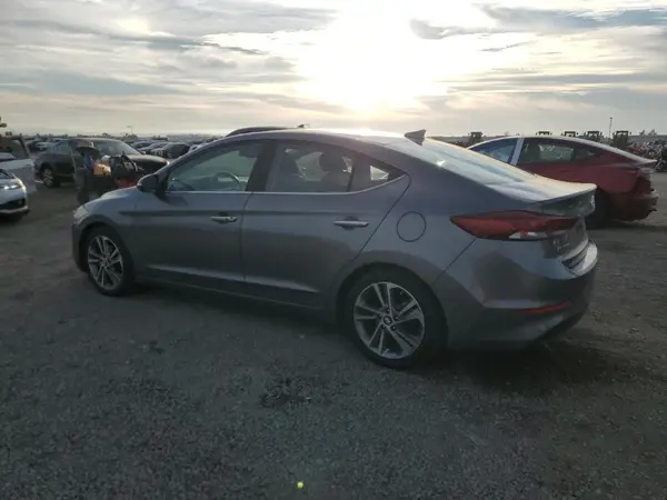 KMHD84LF1HU182969 2017 HYUNDAI ELANTRA - Image 2