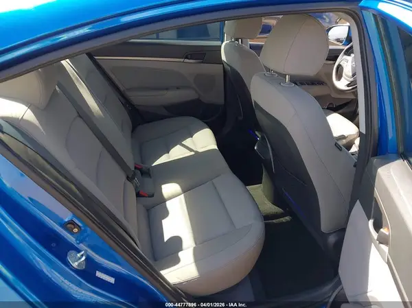 KMHD84LF1HU195785 2017 HYUNDAI ELANTRA - Image 8