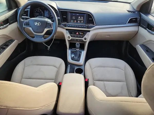 KMHD84LF1HU195981 2017 HYUNDAI ELANTRA - Image 8
