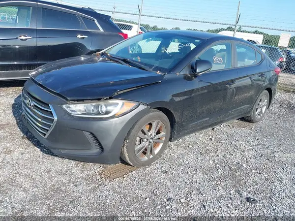 KMHD84LF1HU207031 2017 HYUNDAI ELANTRA - Image 2