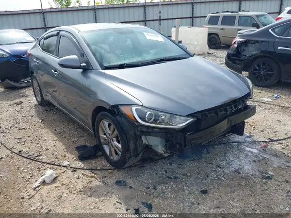 KMHD84LF1HU208521 2017 HYUNDAI ELANTRA - Image 1