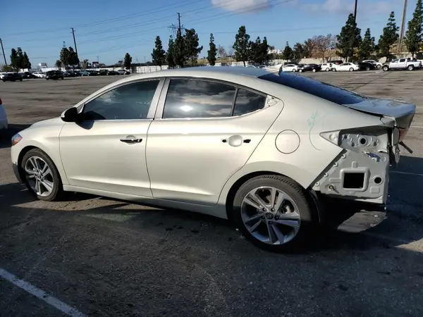 KMHD84LF1HU208910 2017 HYUNDAI ELANTRA - Image 2