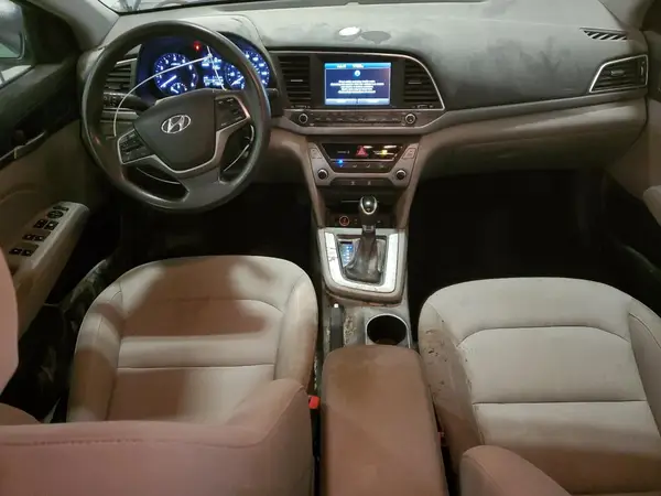 KMHD84LF1HU215517 2017 HYUNDAI ELANTRA - Image 8