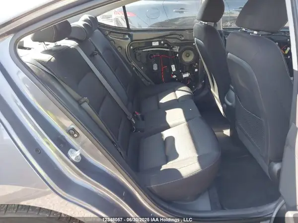 KMHD84LF1HU219308 2017 HYUNDAI ELANTRA - Image 8