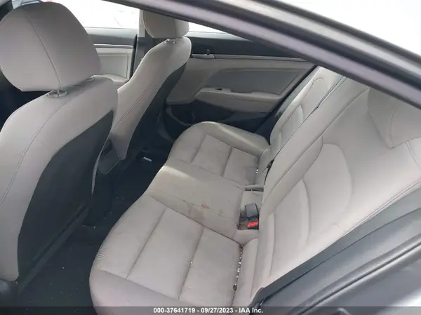 KMHD84LF1HU222600 2017 HYUNDAI ELANTRA - Image 8