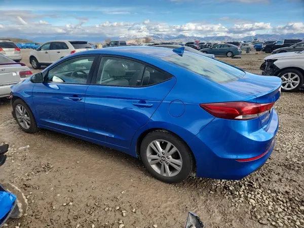 KMHD84LF1HU228624 2017 HYUNDAI ELANTRA - Image 2