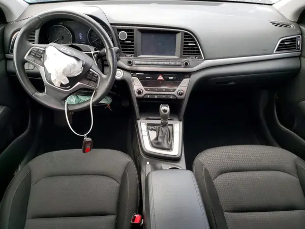 KMHD84LF1HU237209 2017 HYUNDAI ELANTRA - Image 8