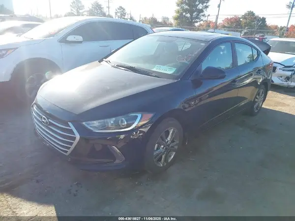 KMHD84LF1HU238876 2017 HYUNDAI ELANTRA - Image 2