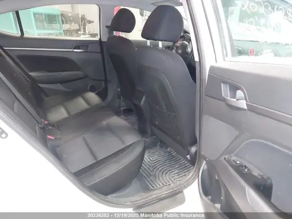 KMHD84LF1HU240496 2017 HYUNDAI ELANTRA - Image 8