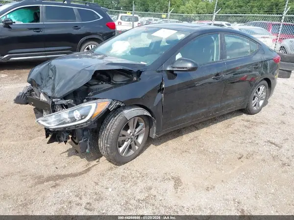 KMHD84LF1HU240689 2017 HYUNDAI ELANTRA - Image 2