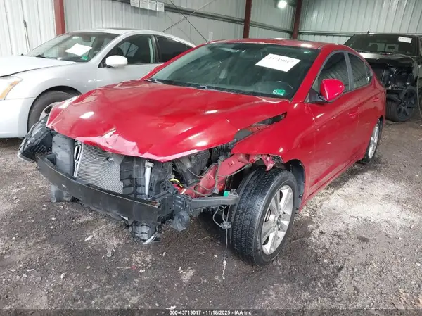KMHD84LF1HU244791 2017 HYUNDAI ELANTRA - Image 2