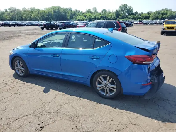 KMHD84LF1HU246606 2017 HYUNDAI ELANTRA - Image 2