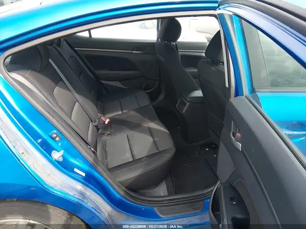 KMHD84LF1HU246735 2017 HYUNDAI ELANTRA - Image 8