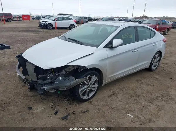 KMHD84LF1HU249537 2017 HYUNDAI ELANTRA - Image 2