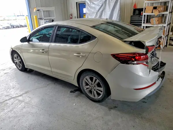 KMHD84LF1HU250090 2017 HYUNDAI ELANTRA - Image 2