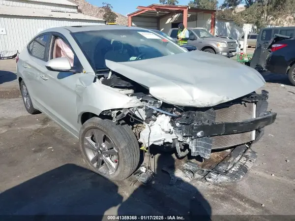 KMHD84LF1HU250445 2017 HYUNDAI ELANTRA - Image 1
