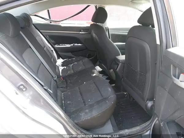 KMHD84LF1HU251126 2017 HYUNDAI ELANTRA - Image 8