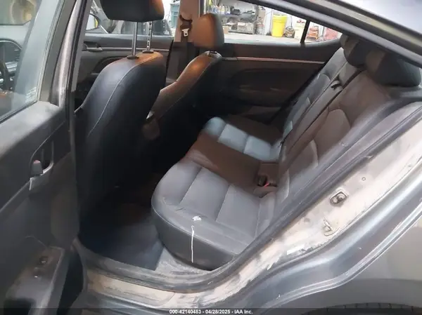 KMHD84LF1HU263972 2017 HYUNDAI ELANTRA - Image 8