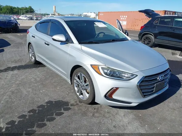 KMHD84LF1HU266905 2017 HYUNDAI ELANTRA - Image 1