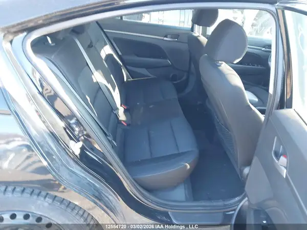 KMHD84LF1HU268685 2017 HYUNDAI ELANTRA - Image 8