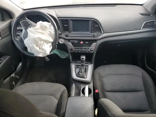 KMHD84LF1HU272610 2017 HYUNDAI ELANTRA - Image 8