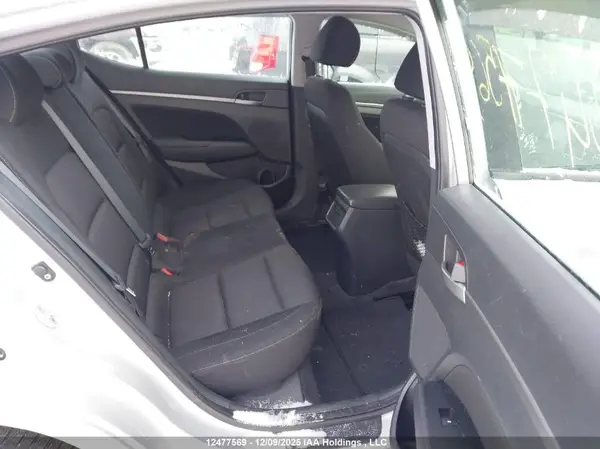 KMHD84LF1HU274776 2017 HYUNDAI ELANTRA - Image 8