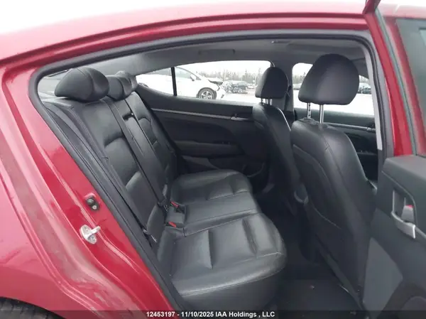 KMHD84LF1HU293800 2017 HYUNDAI ELANTRA - Image 8