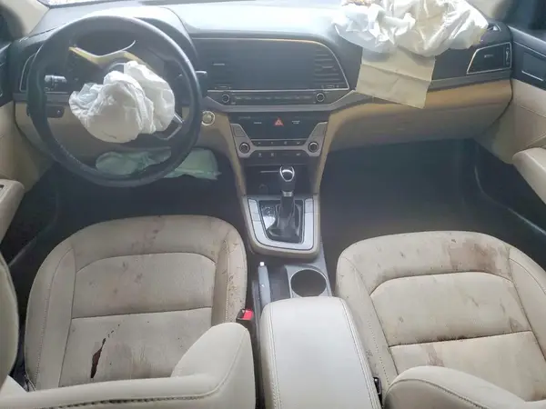 KMHD84LF1HU300096 2017 HYUNDAI ELANTRA - Image 8