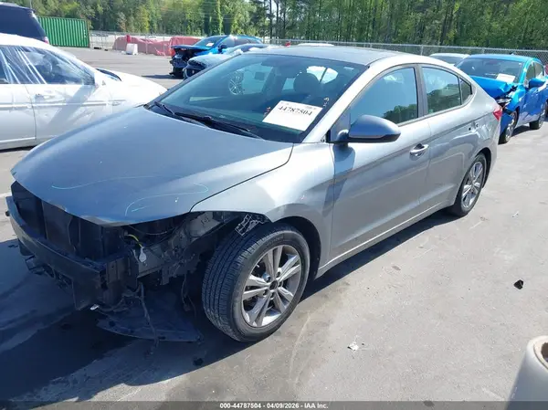 KMHD84LF1HU313186 2017 HYUNDAI ELANTRA - Image 2