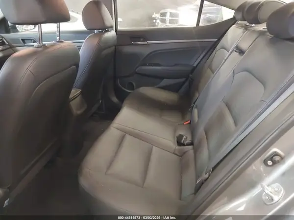 KMHD84LF1HU313978 2017 HYUNDAI ELANTRA - Image 8