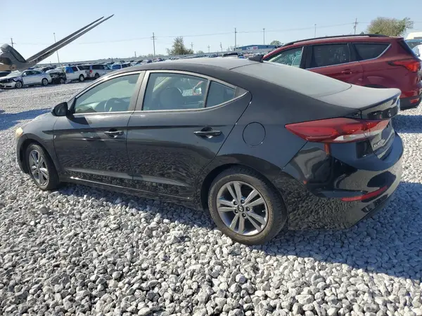 KMHD84LF1HU321028 2017 HYUNDAI ELANTRA - Image 2
