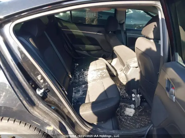 KMHD84LF1HU321322 2017 HYUNDAI ELANTRA - Image 8