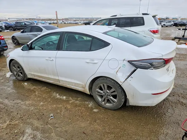 KMHD84LF1HU323801 2017 HYUNDAI ELANTRA - Image 2