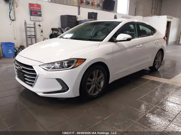 KMHD84LF1HU335995 2017 HYUNDAI ELANTRA - Image 2