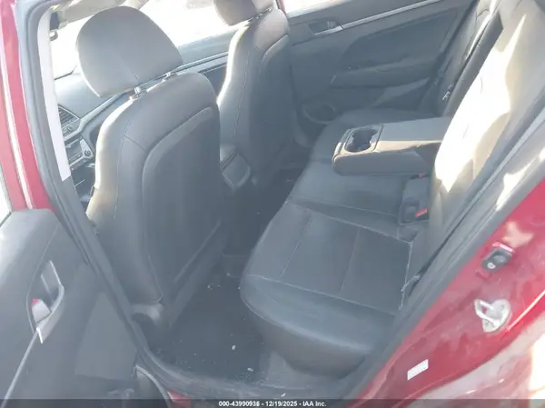 KMHD84LF1HU339352 2017 HYUNDAI ELANTRA - Image 8