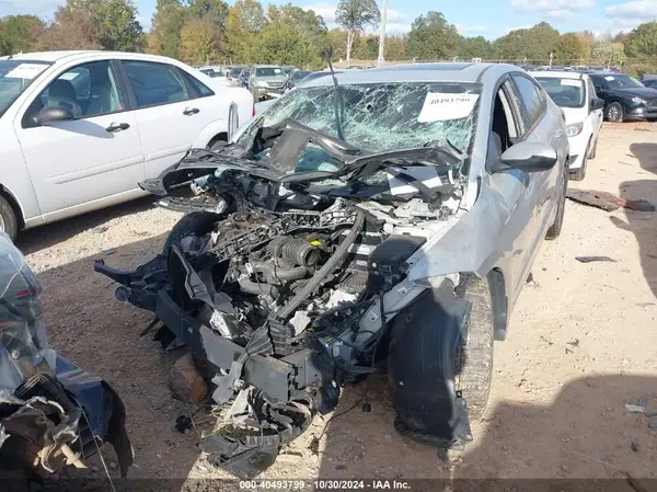 KMHD84LF1HU341425 2017 HYUNDAI ELANTRA - Image 2