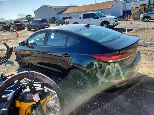 KMHD84LF1HU342512 2017 HYUNDAI ELANTRA - Image 2