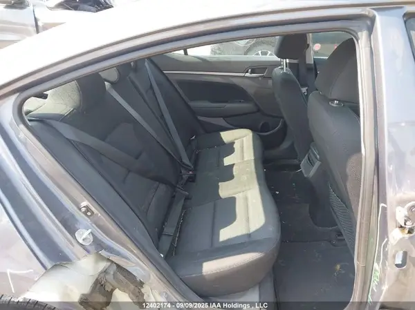 KMHD84LF1HU344230 2017 HYUNDAI ELANTRA - Image 8