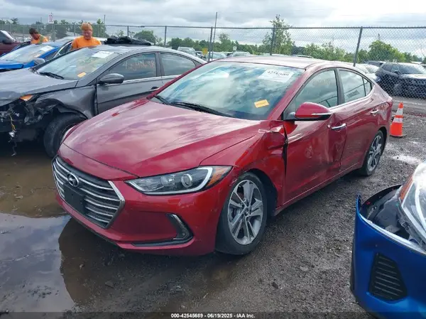 KMHD84LF1HU359603 2017 HYUNDAI ELANTRA - Image 2