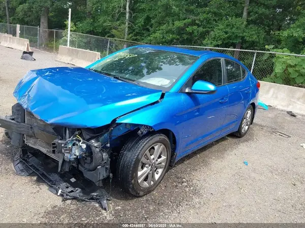 KMHD84LF1HU369466 2017 HYUNDAI ELANTRA - Image 2