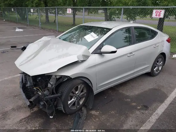 KMHD84LF1HU370228 2017 HYUNDAI ELANTRA - Image 2